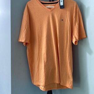 Tommy Hilfiger t shirt size xl T-1